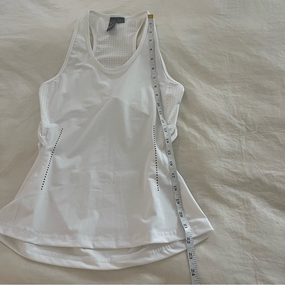 Sweaty Betty Tank - Picture 7 of 7